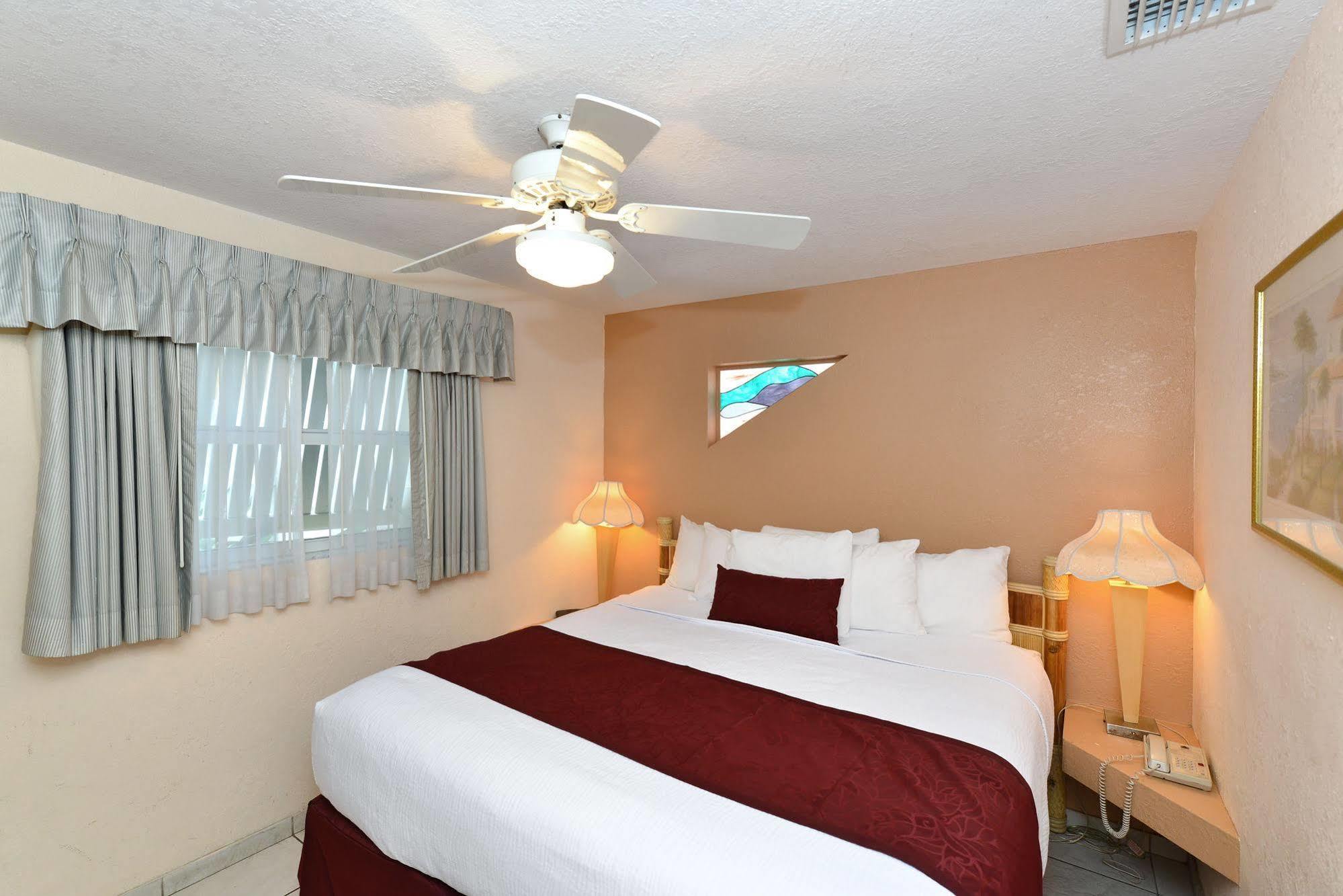 Siesta Key Beach Resort And Suites Sarasota Exterior foto